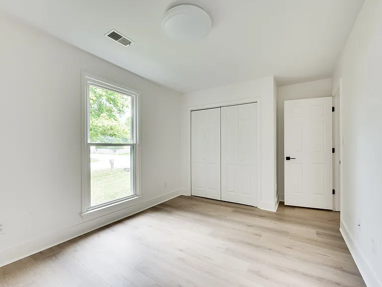520 Riverview Dr — Photo 39