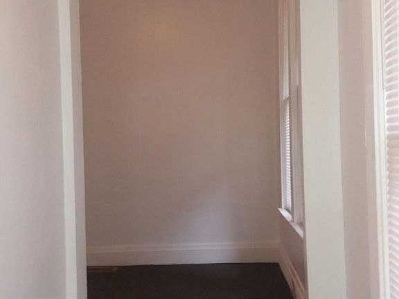 3rd image of 1424 Lee St E #C1