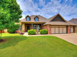 10825 NW 34th St, Yukon, OK 73099