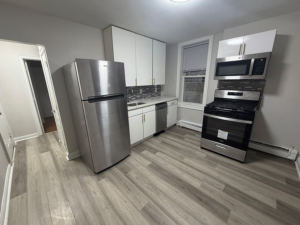 1st image of 6208 Palisade Ave #3C
