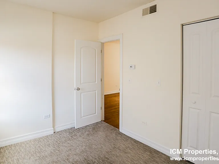 38082 N Sheffield Ave #2W — Photo 5