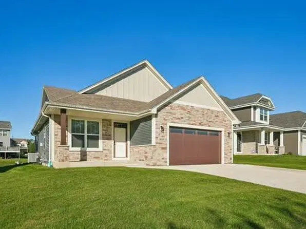 9120 Prairie Crossing DRIVE, Franksville, WI 53126