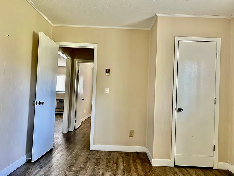 831 Bay St #A — Photo 9