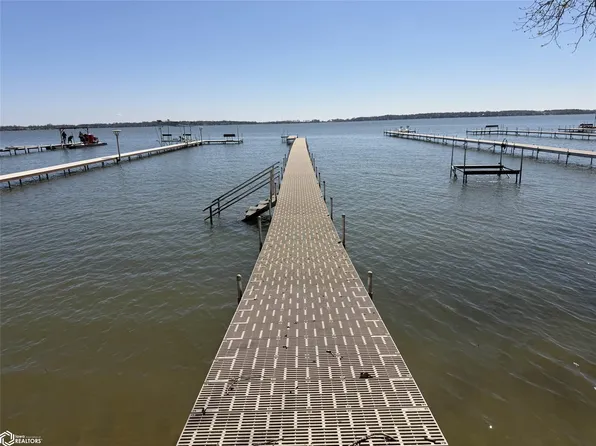 725 N Shore Dr, Clear Lake, IA 50428
