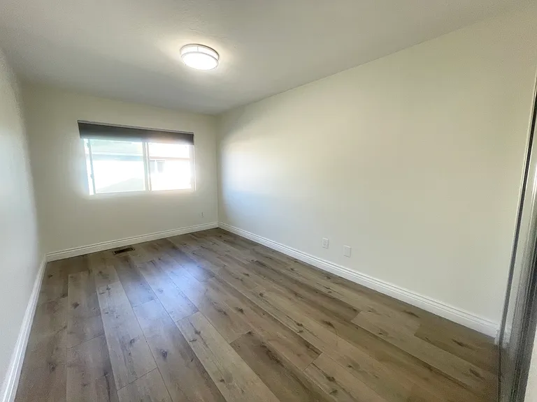 5470 Baltimore Dr #11 — Photo 7