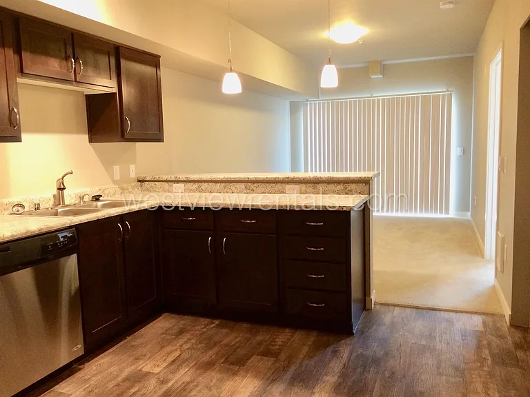 1010 Railroad Ave — Photo 396