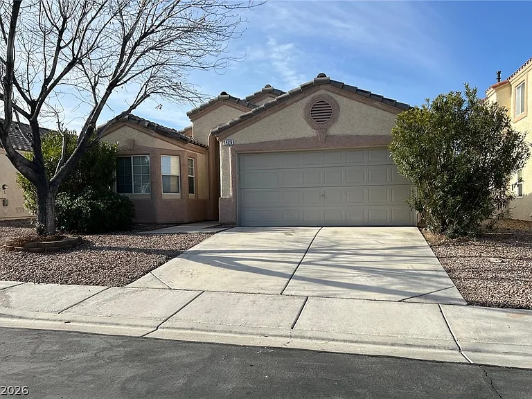 1425 Dragon Rock Dr — Photo 1