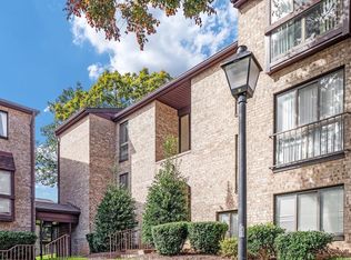 2018 Colts Neck Rd APT 1B, Reston, VA 20191