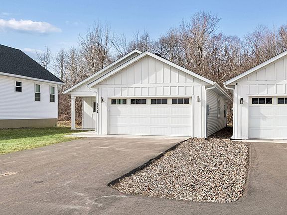 3rd image of 1307 Prairie Ln