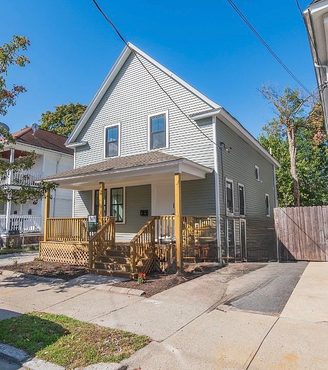 1st image of 84 Pembroke Ave #84