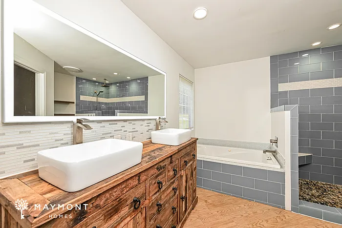 6231 Huntcliff Dr — Photo 11