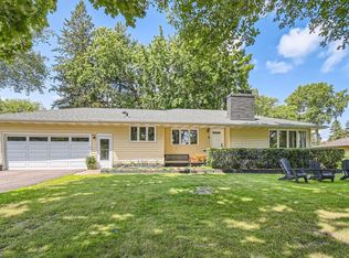 2719 Lake Blvd, North Saint Paul, MN 55109