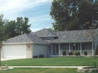 7525 92nd Ave, Crown Point, IN 46307