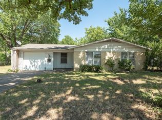 2326 Pleasant Dr, Dallas, TX 75227
