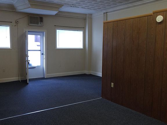 4th image of 615 Fellows Ave