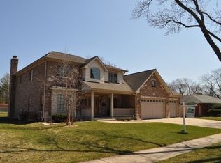 1811 N Walnut Ave, Arlington Heights, IL 60004