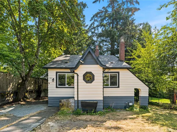308 Holly Ave, Nanaimo, BC V9S 3M2