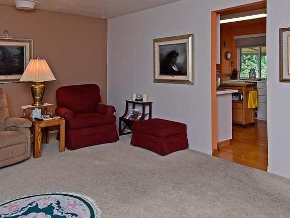 Well designed, excellent attention to detail and function while looking beautifu