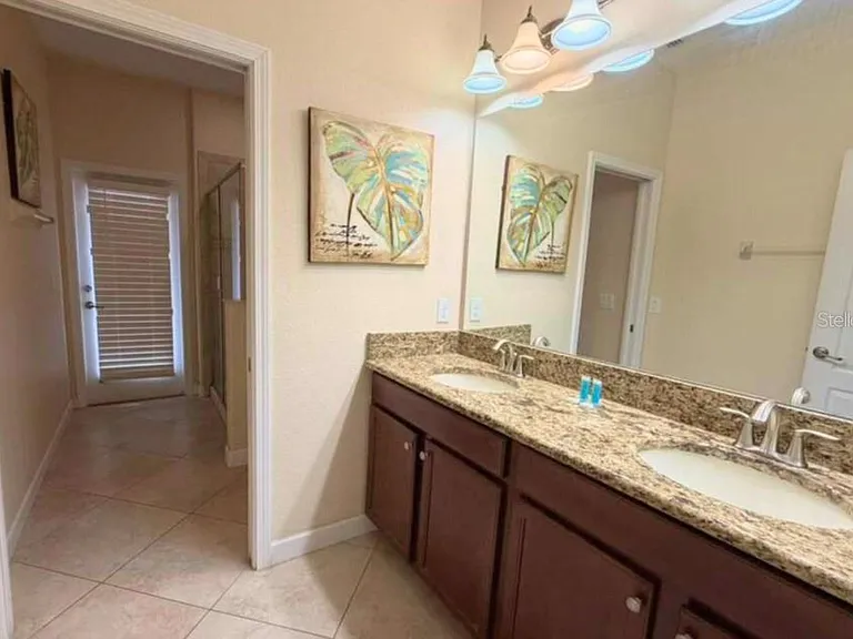 1423 Wexford Way — Photo 10