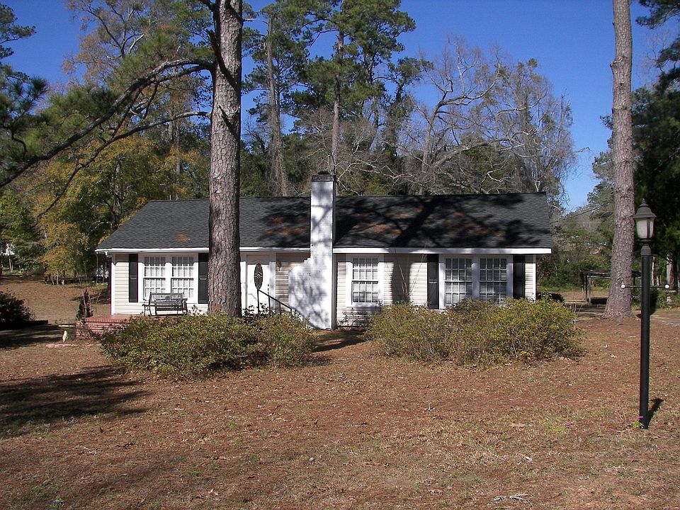 1st image of 240 10th Ave NW