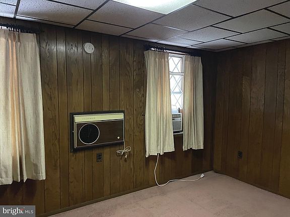 5th image of 2704 Lardner St