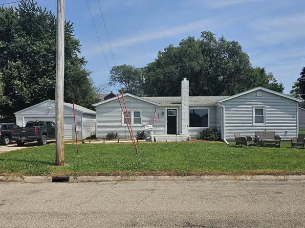 604 Commercial St, Reinbeck, IA 50669