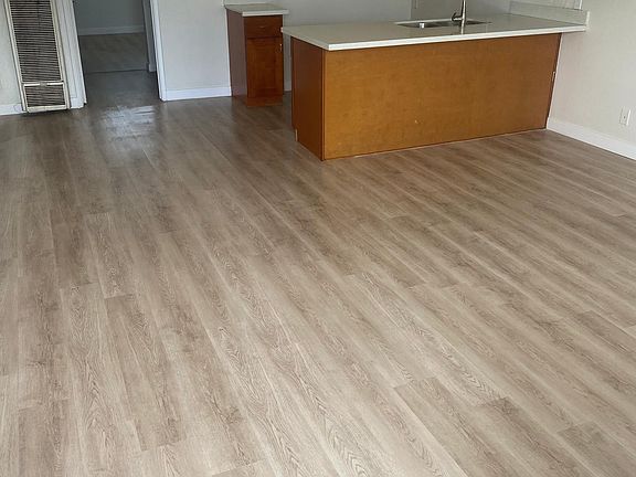 4th image of 16105 Eucalyptus Ave #24