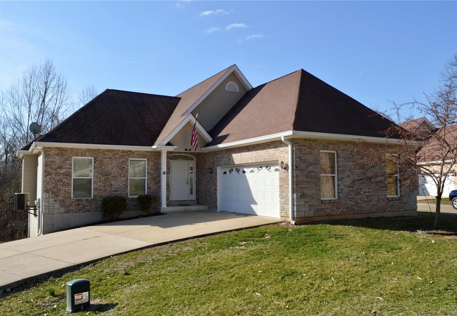 881 Riverview Dr, Golden Eagle, IL 62036 Zillow