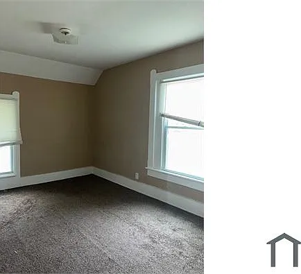1703 Oakdale Ave — Photo 4