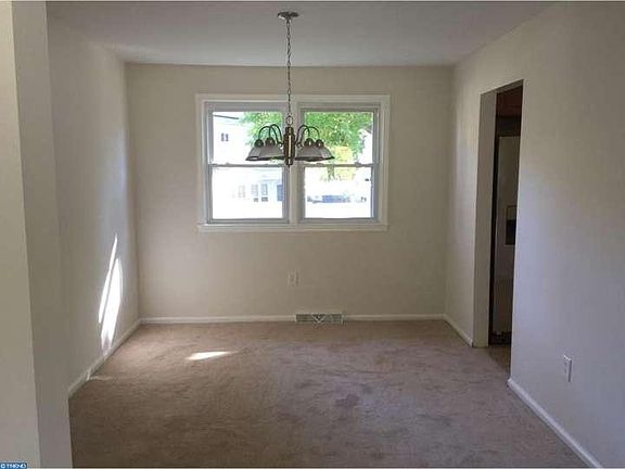 5th image of 121 Dufferin Dr