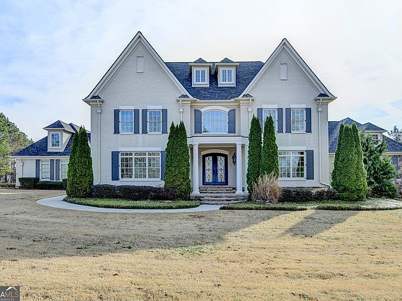3rd image of 4045 Ridge Rd