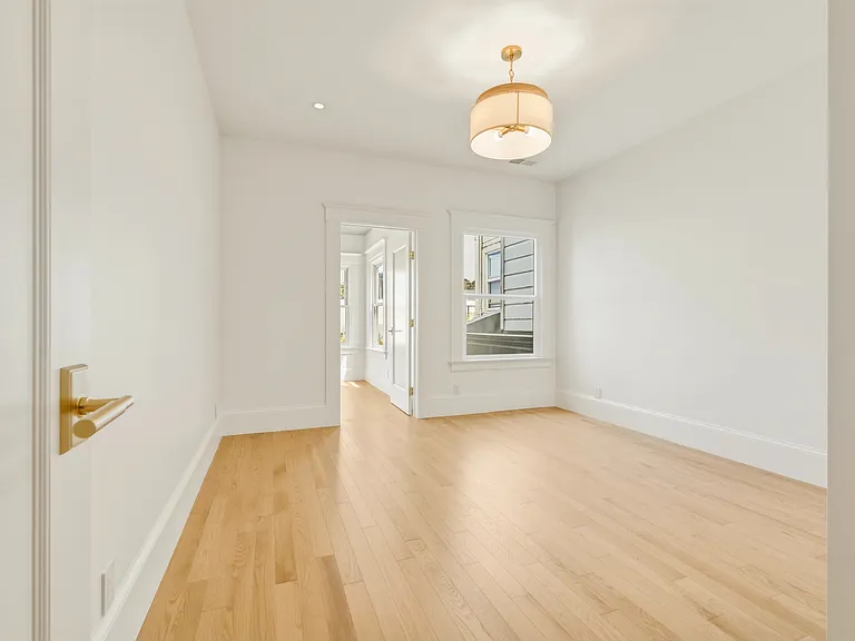 244 16th Ave — Photo 19