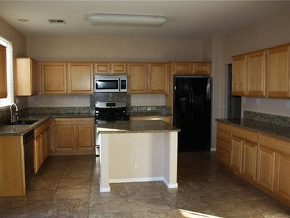 5th image of 917 Bear Mountain Ave #0