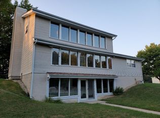 W269S8475 Alpine Dr, Mukwonago, WI 53149