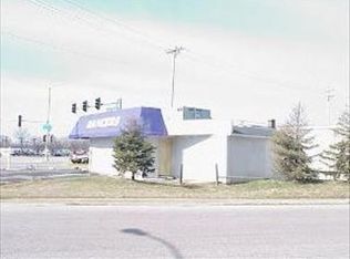 20017 N Rand Rd, Palatine, IL 60074