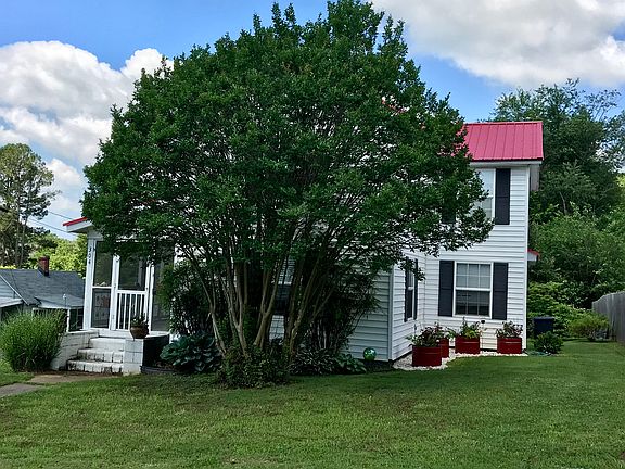 2nd image of 304 Jones Ave