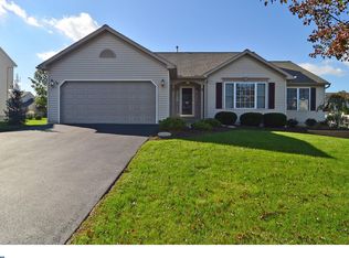 18 Mellowbrook Dr, Sinking Spring, PA 19608