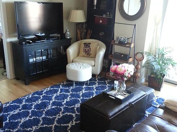 3rd image of 7500 Woodmont Ave APT 821