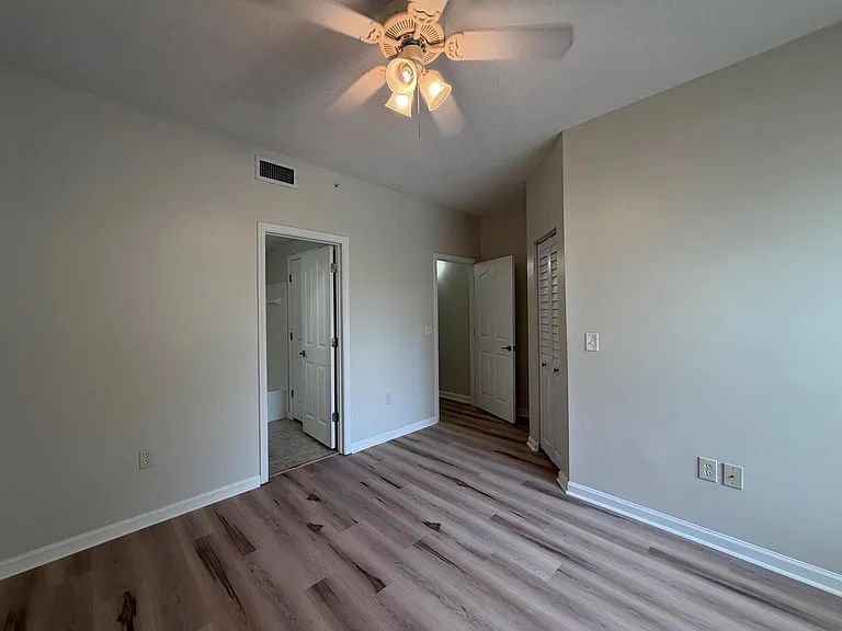 2052 Alta Meadows Ln #2205 — Photo 16