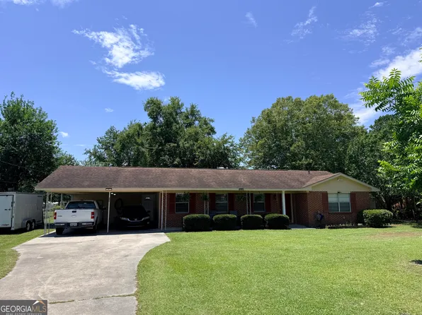 231 Auburn St SE, Baxley, GA 31513
