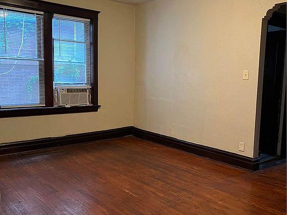 2nd image of 3817 S Compton Ave Floor 1