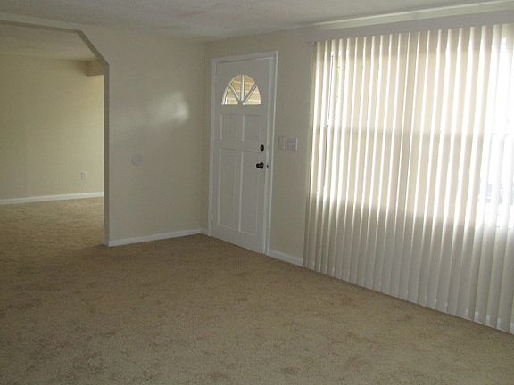 2nd image of 4669 Lincrest Dr S
