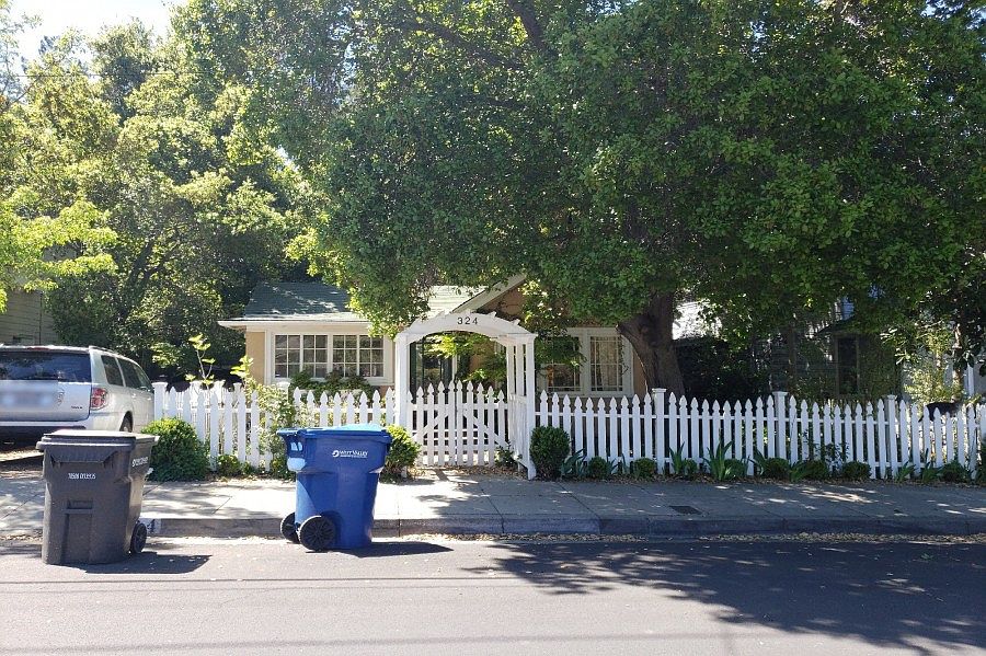 1st image of 324 Johnson Ave