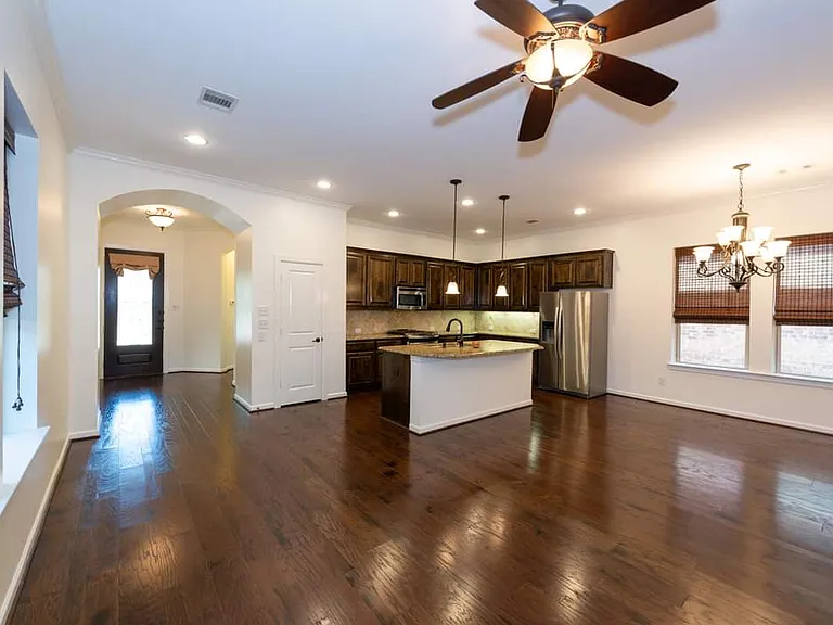 1008 Lone Ivory Trl — Photo 10