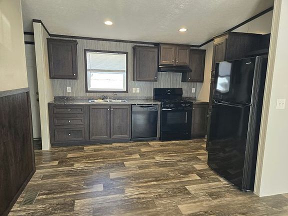 2nd image of 83 Waterview Pkwy #346