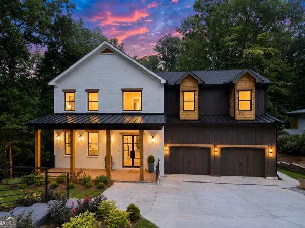 132 Lakeshore Dr NE, Marietta, GA 30067