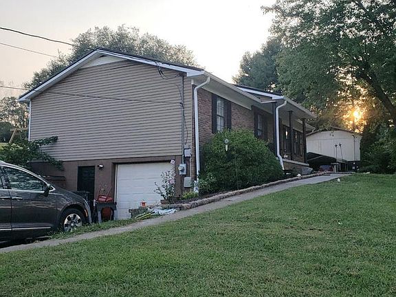 3rd image of 2408 Southern Dr