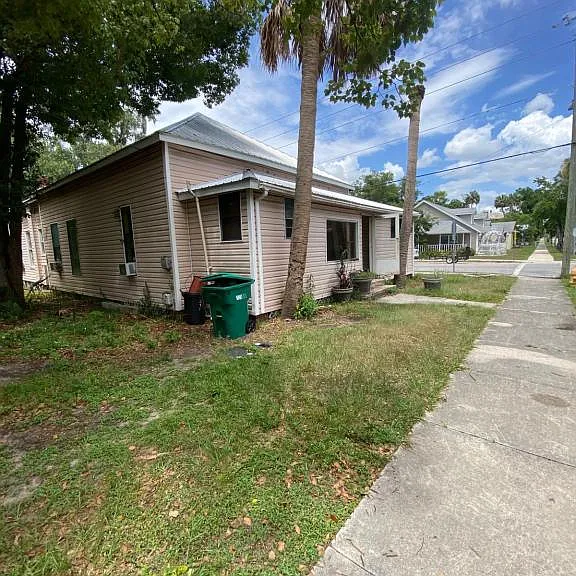20805 Chestnut St — Photo 10