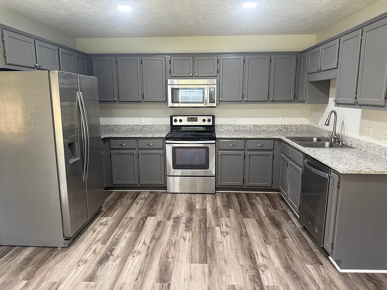 17 Sagefield Cv — Photo 3