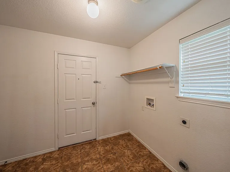 153 Overland Trl — Photo 32